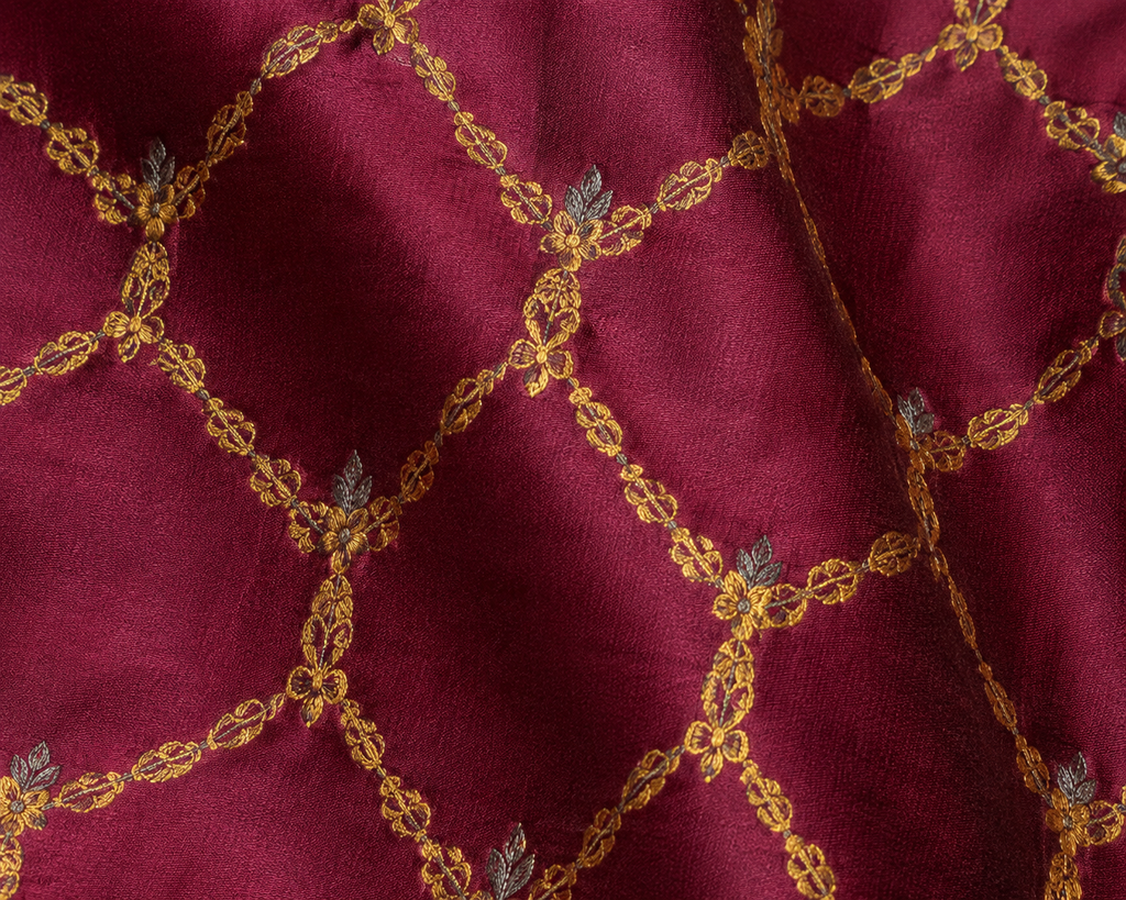 Wine Maroon Trellis Jaal Woven Chanderi Handloom Saree with Silver & Gold Border