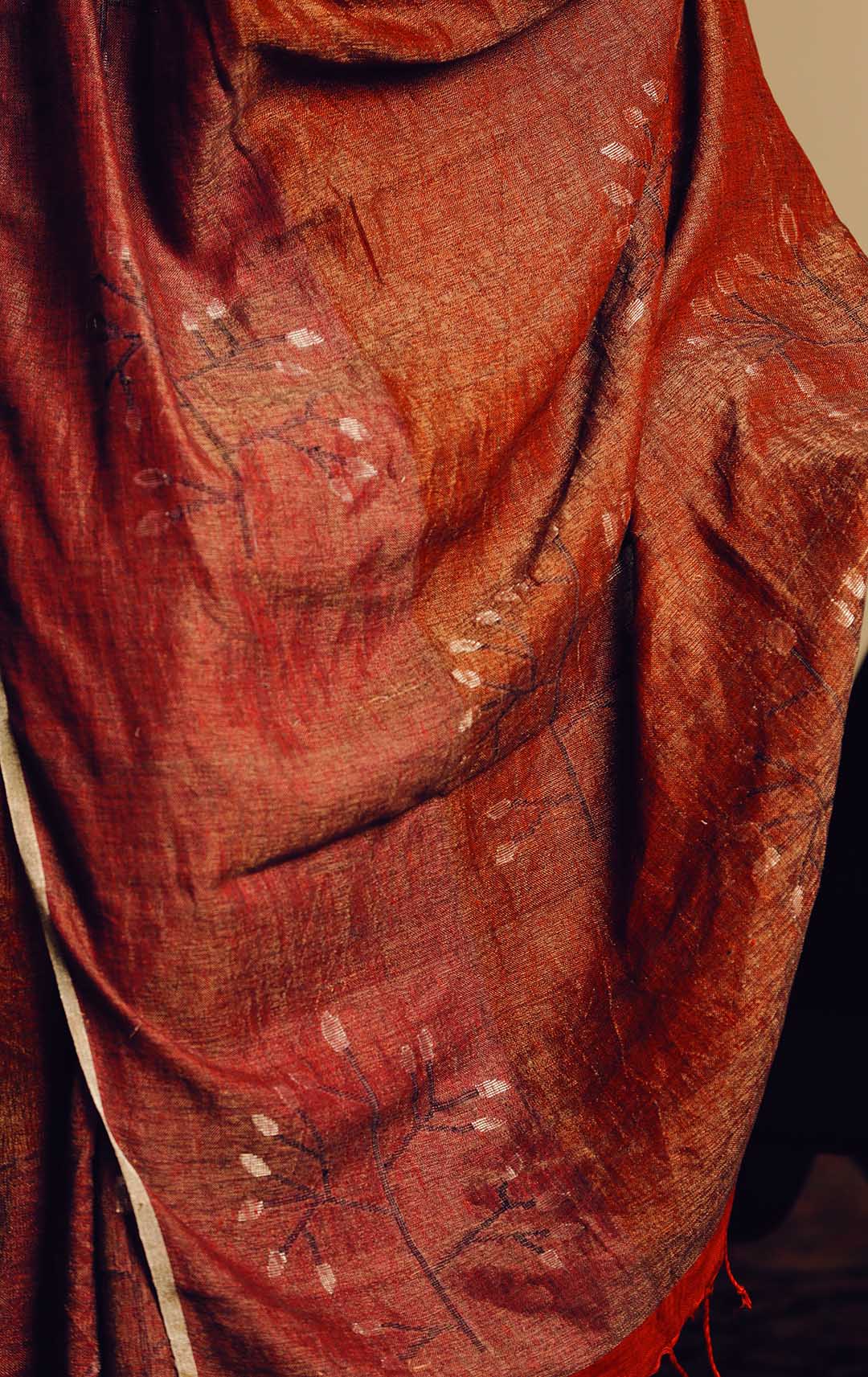 Handspun linen saree with zari work