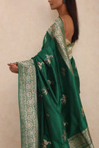 Emerald Green Pure Silk Banarasi Saree with Kadua Swan Motifs