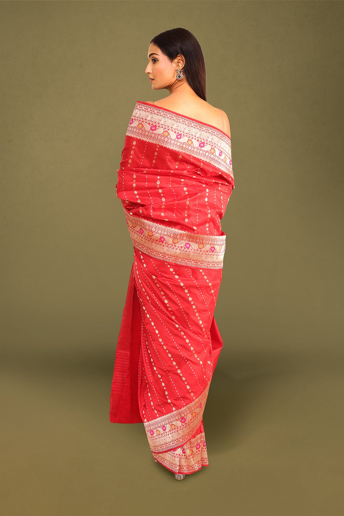 Banarasi Pure Silk Saree with Intricate Kadua Weaving – Red