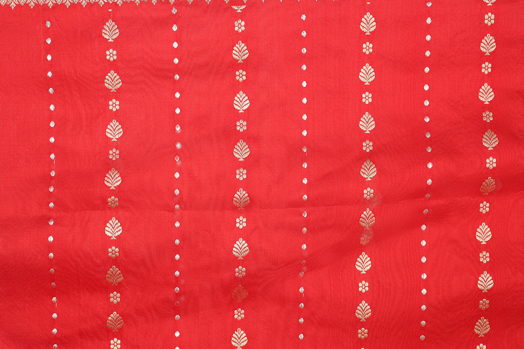 Banarasi Pure Silk Saree with Intricate Kadua Weaving – Red