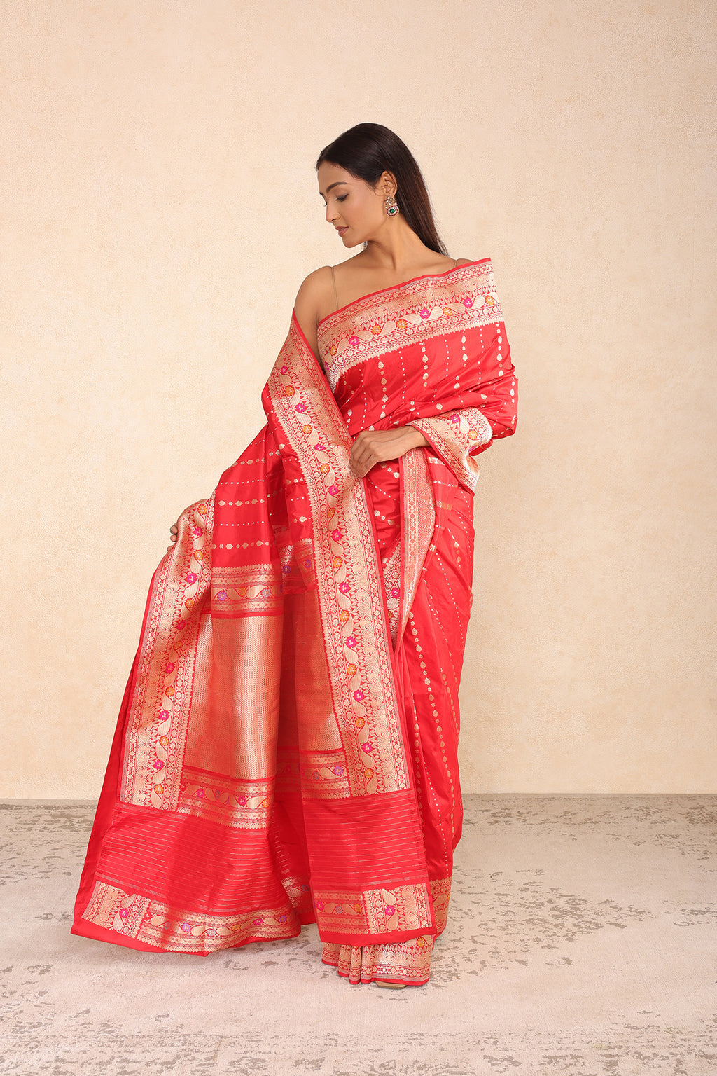 Banarasi Pure Silk Saree with Intricate Kadua Weaving – Red