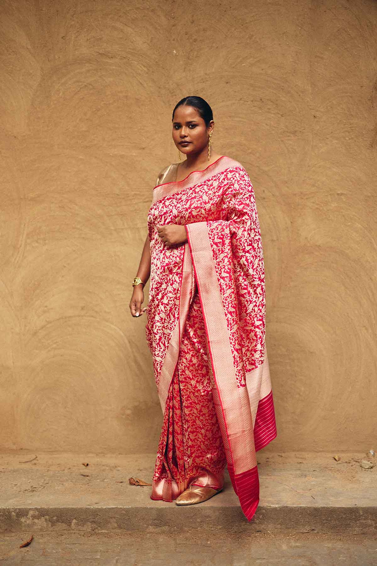 Pure Katan Silk Banarasi Saree with Shikargah Jaal – Red & Gold