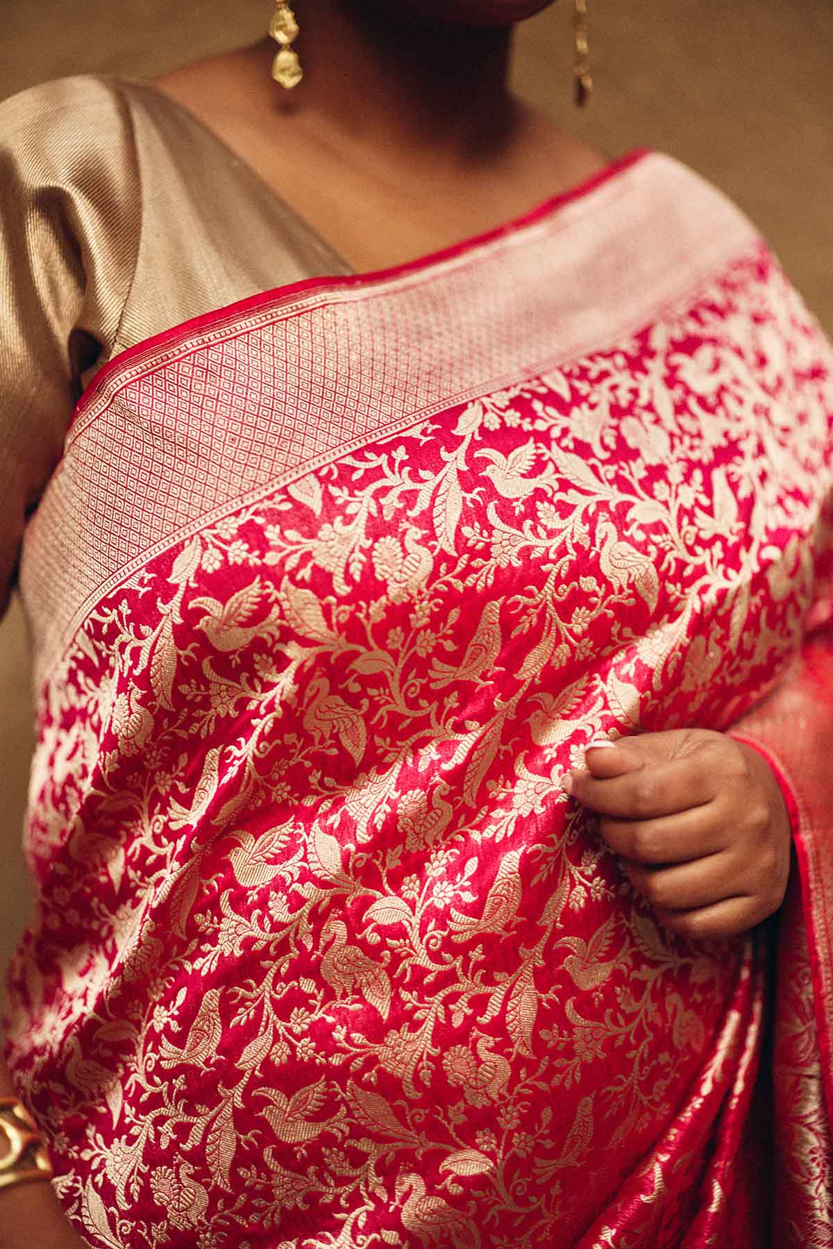 Pure Katan Silk Banarasi Saree with Shikargah Jaal – Red & Gold