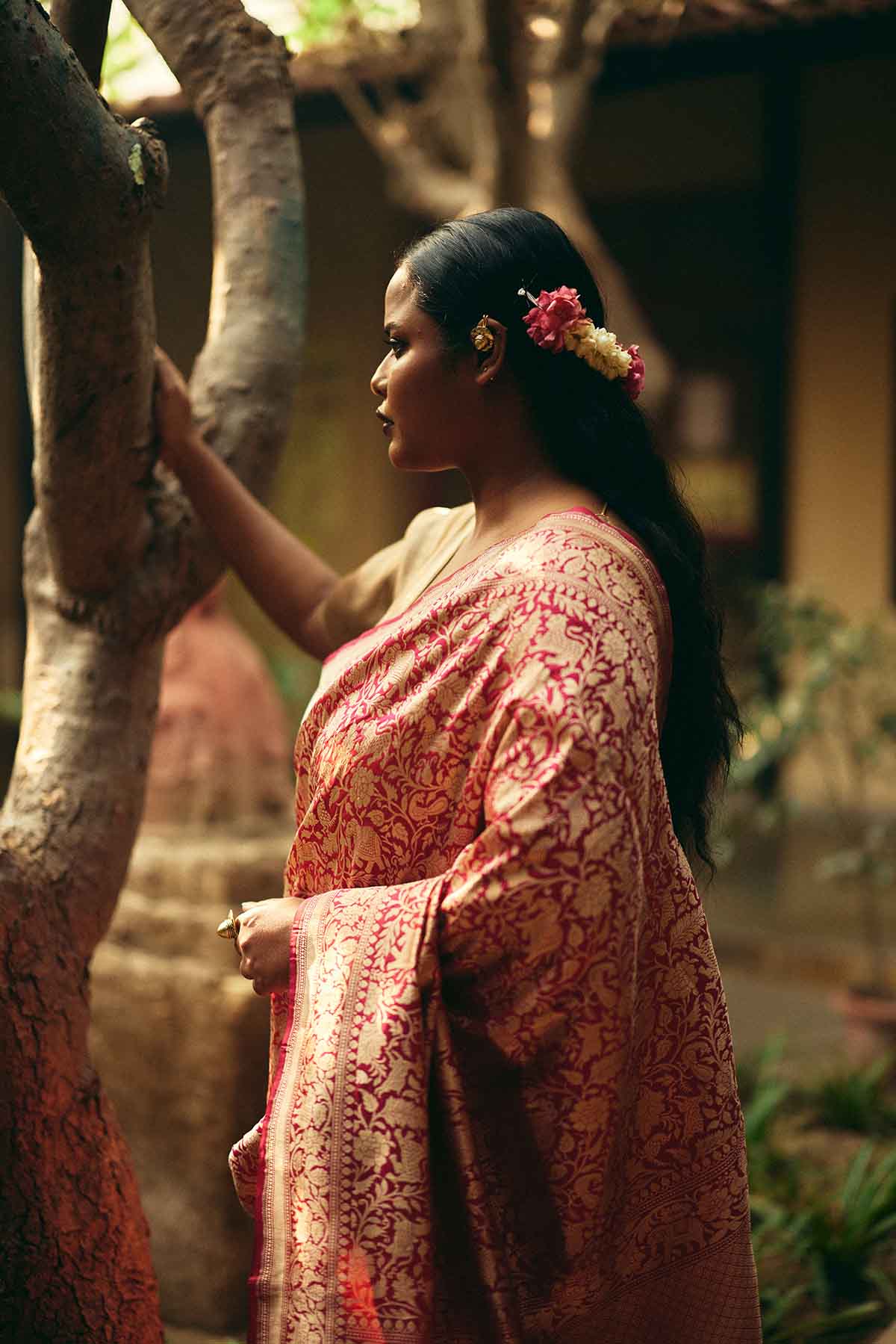 Pure Silk Banarasi Saree with Shikargah Brocade Weave – Red & Gold