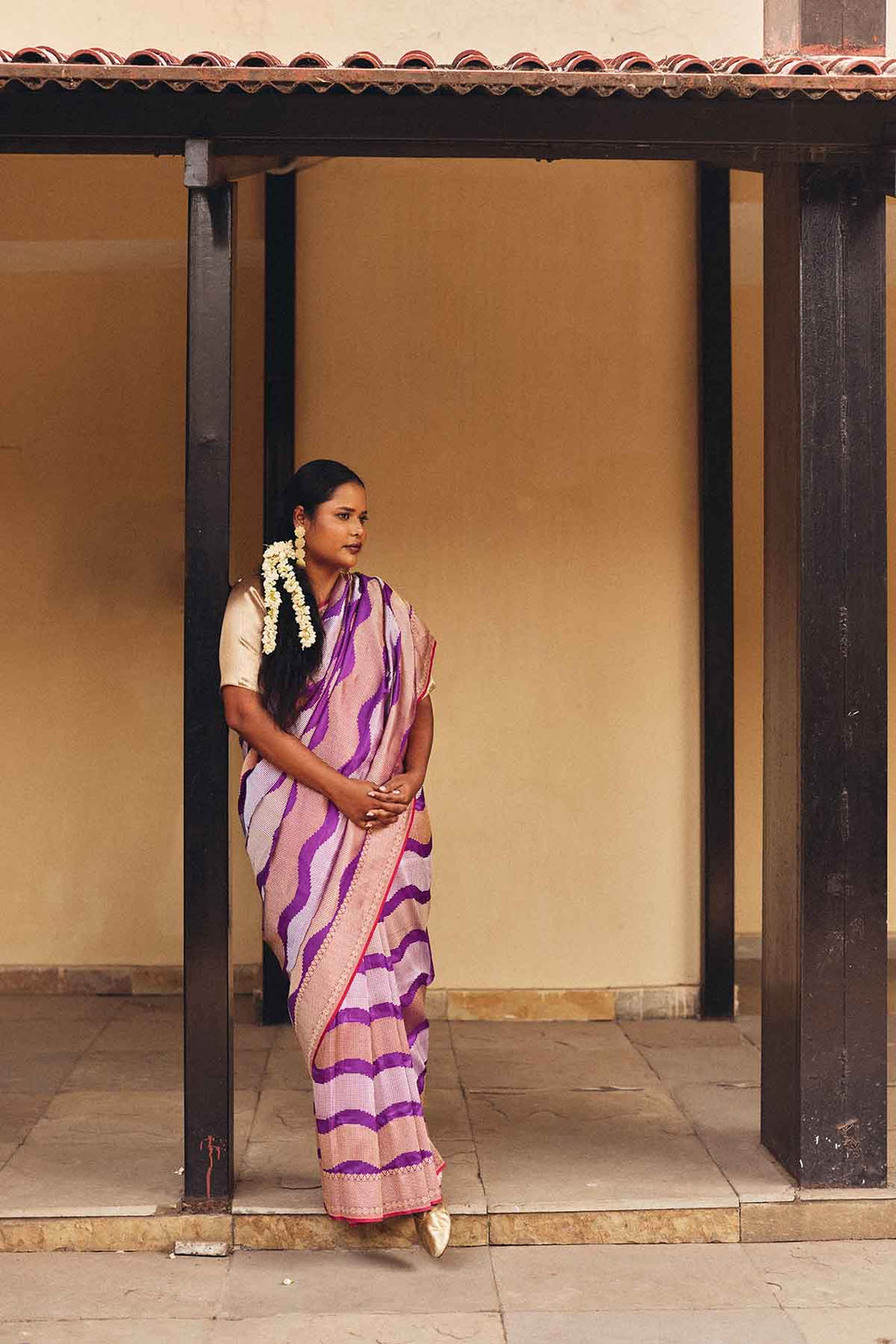 Pure Banarasi Silk Kadhuwa Jangla Saree – Wave Design in Purple & Rose Gold