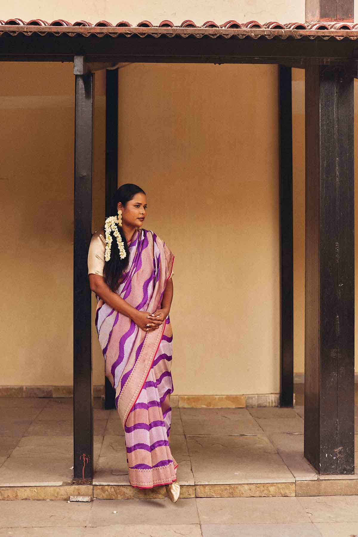 Pure Banarasi Silk Kadhuwa Jangla Saree – Wave Design in Purple & Rose Gold