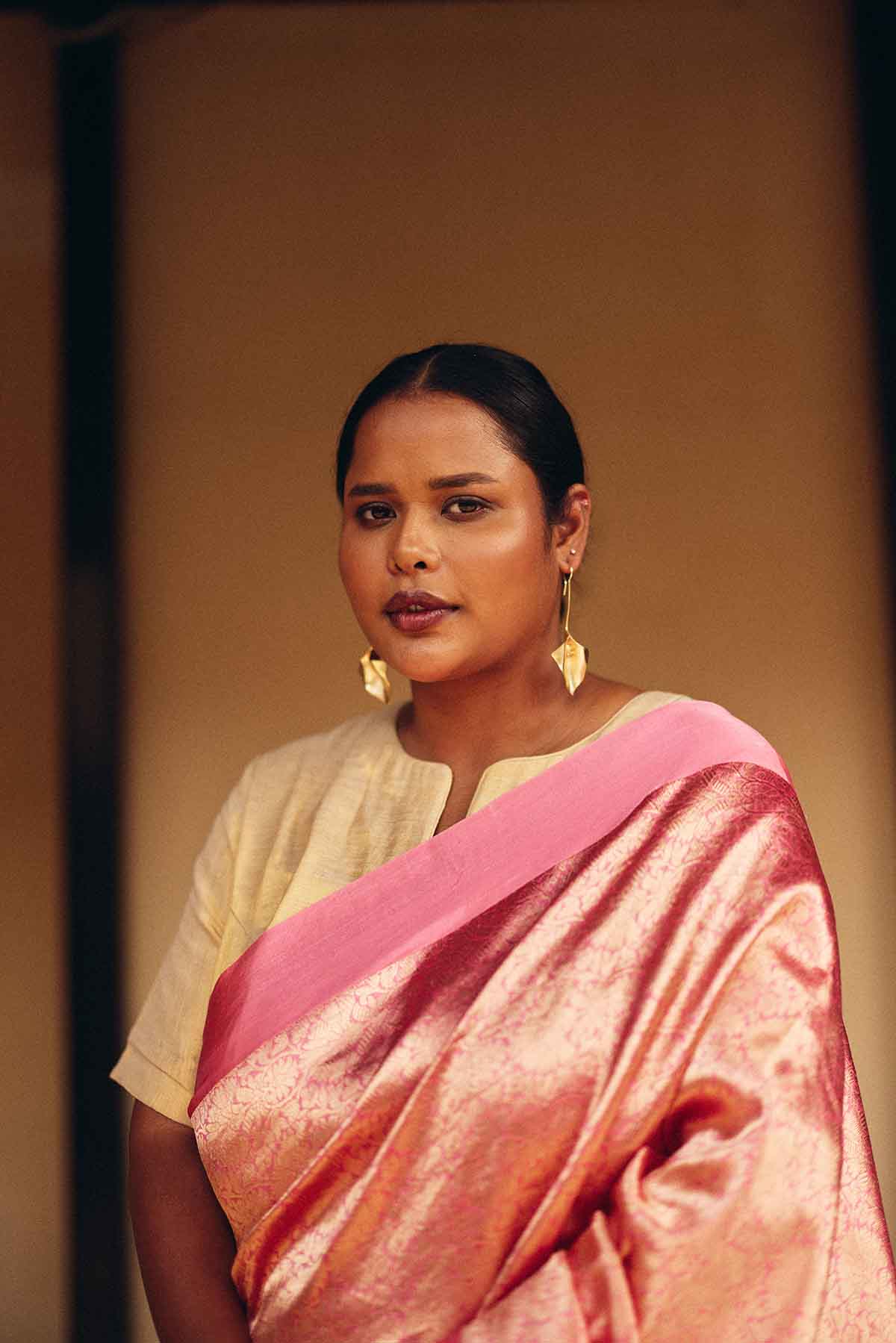 Pure Silk Banarasi Brocade Tanchoi Jamewar Saree with Masru Border – Peach Gold